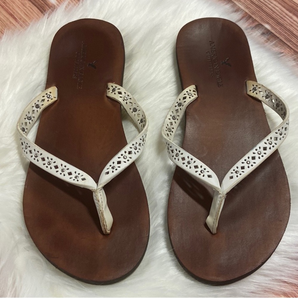 American Eagle Outfitters Flip Flops